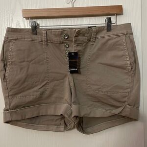 Torrid plus Sze 10 tan shorts